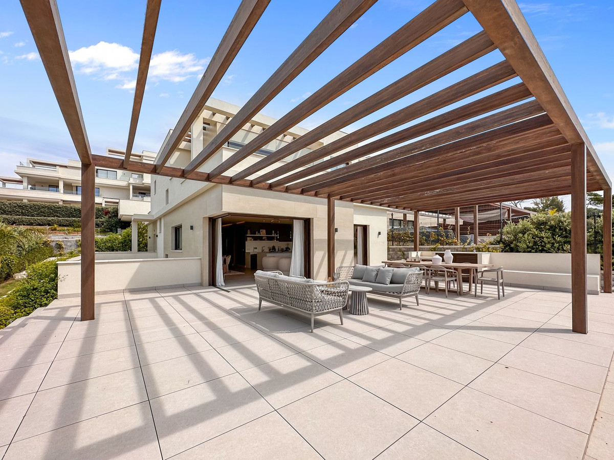 5 Bed Townhouse for sale in New Golden Mile Costa Del Sol, Málaga, Spain