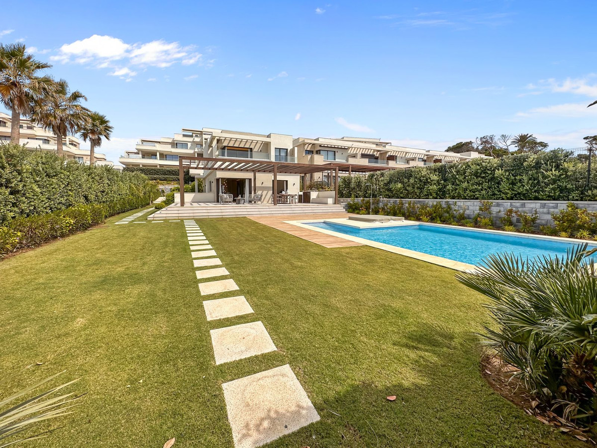 5 Bed Townhouse for sale in New Golden Mile Costa Del Sol, Málaga, Spain
