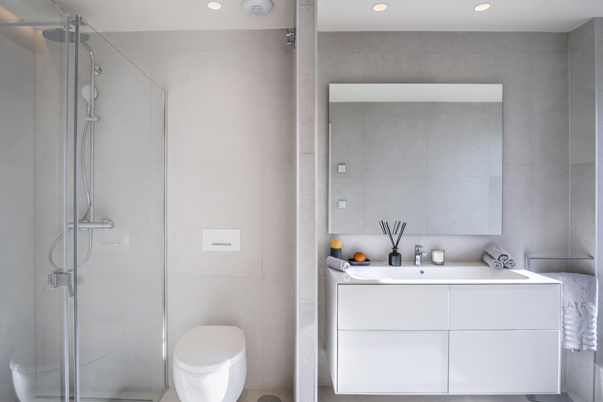 5 Bed Townhouse for sale in New Golden Mile Costa Del Sol, Málaga, Spain