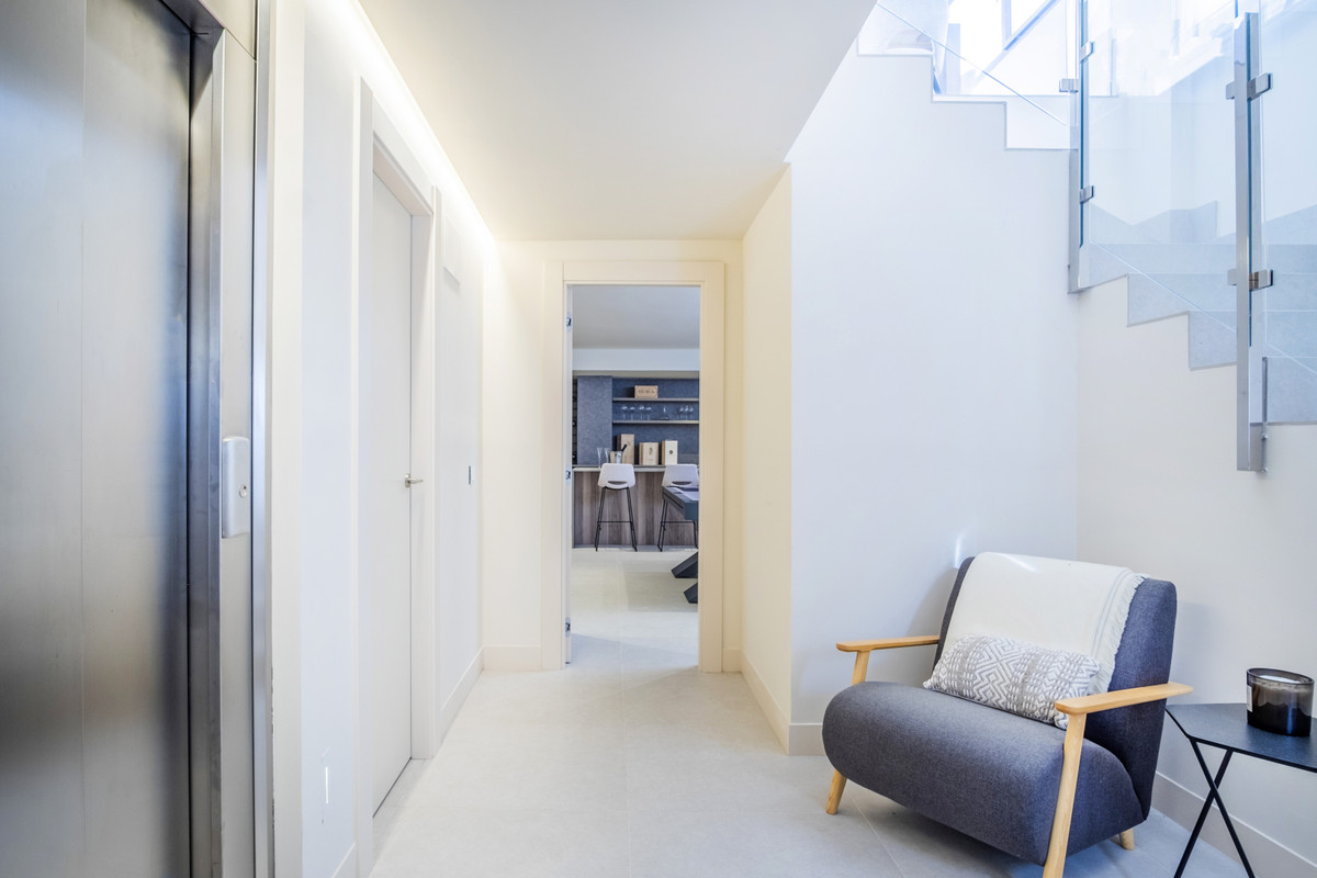 5 Bed Townhouse for sale in New Golden Mile Costa Del Sol, Málaga, Spain