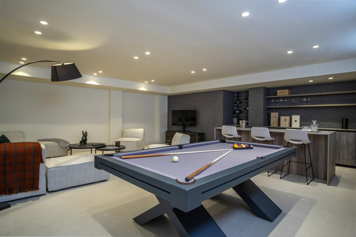5 Bed Townhouse for sale in New Golden Mile Costa Del Sol, Málaga, Spain