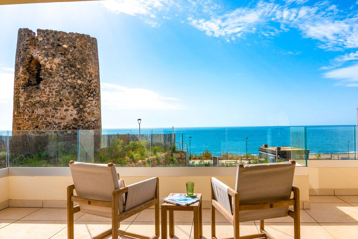 5 Bed Townhouse for sale in New Golden Mile Costa Del Sol, Málaga, Spain