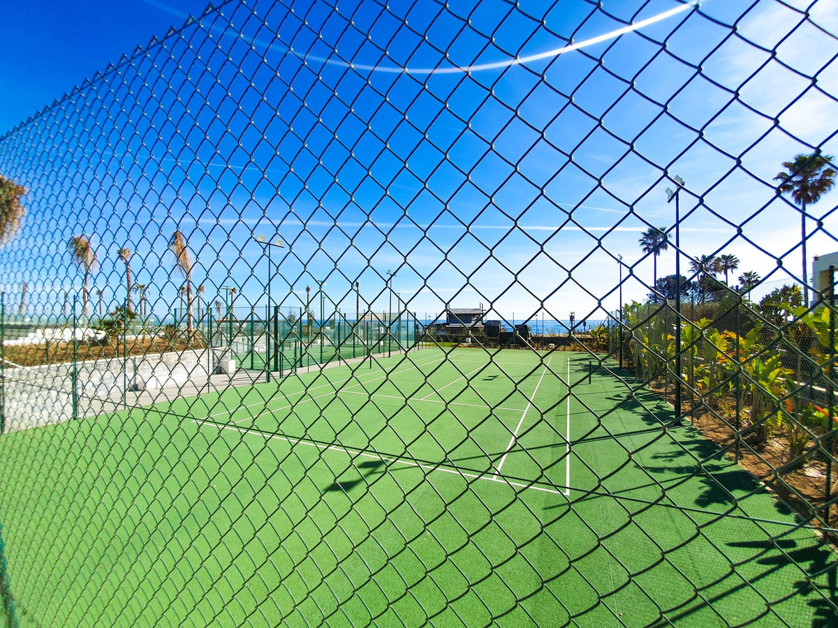 5 Bed Townhouse for sale in New Golden Mile Costa Del Sol, Málaga, Spain