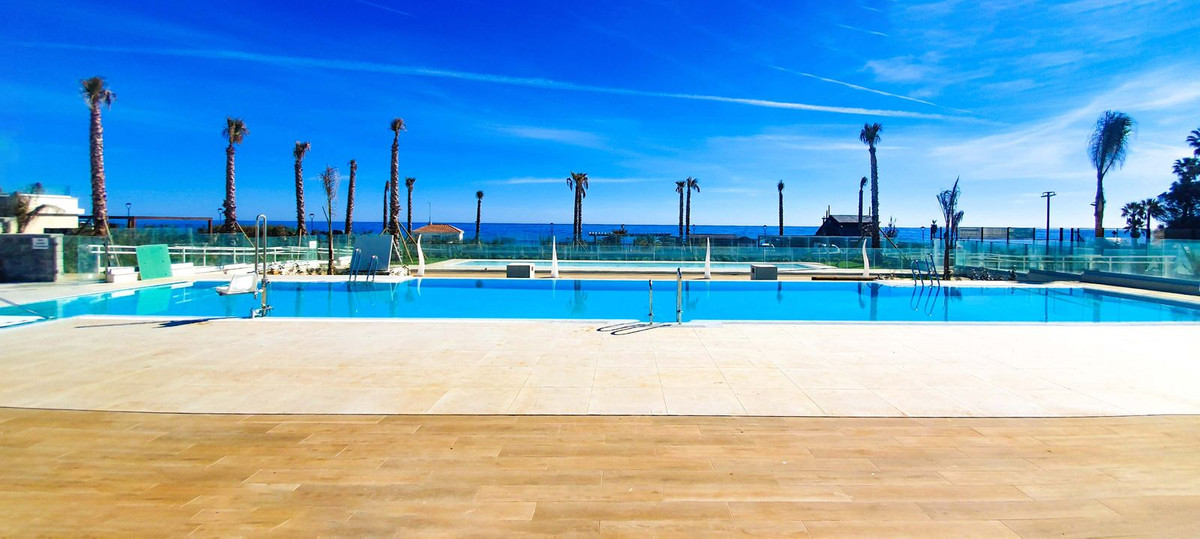 5 Bed Townhouse for sale in New Golden Mile Costa Del Sol, Málaga, Spain