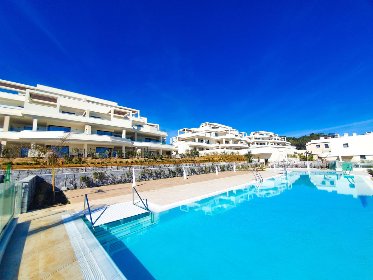 5 Bed Townhouse for sale in New Golden Mile Costa Del Sol, Málaga, Spain