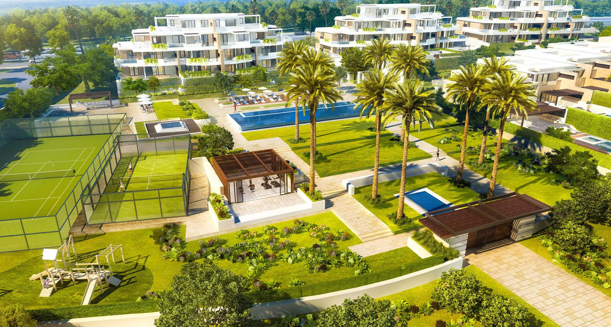 5 Bed Townhouse for sale in New Golden Mile Costa Del Sol, Málaga, Spain