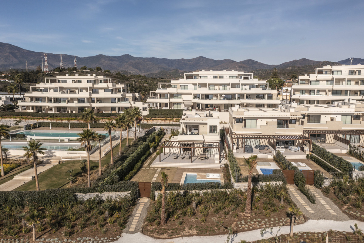 5 Bed Townhouse for sale in New Golden Mile Costa Del Sol, Málaga, Spain