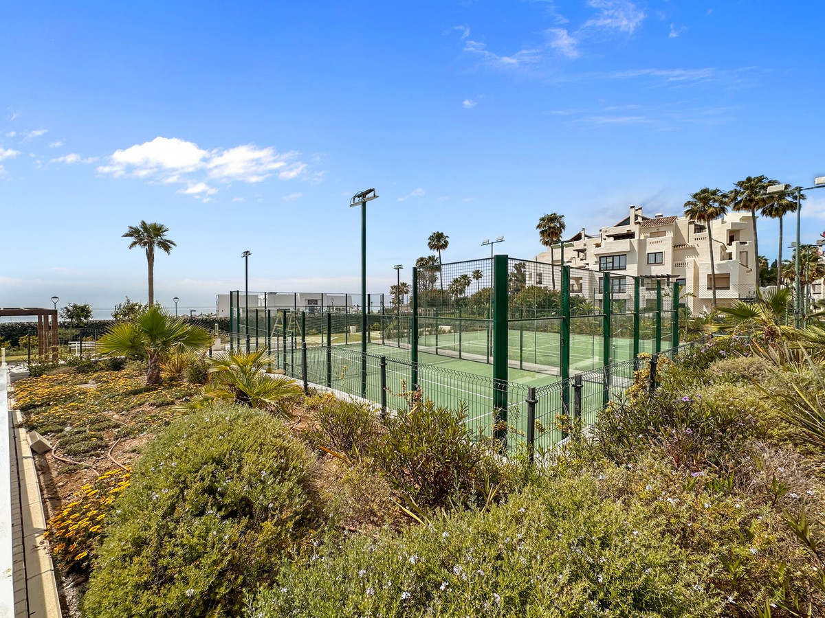 5 Bed Townhouse for sale in New Golden Mile Costa Del Sol, Málaga, Spain
