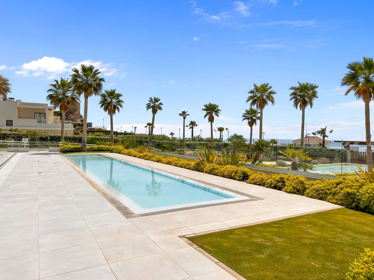5 Bed Townhouse for sale in New Golden Mile Costa Del Sol, Málaga, Spain