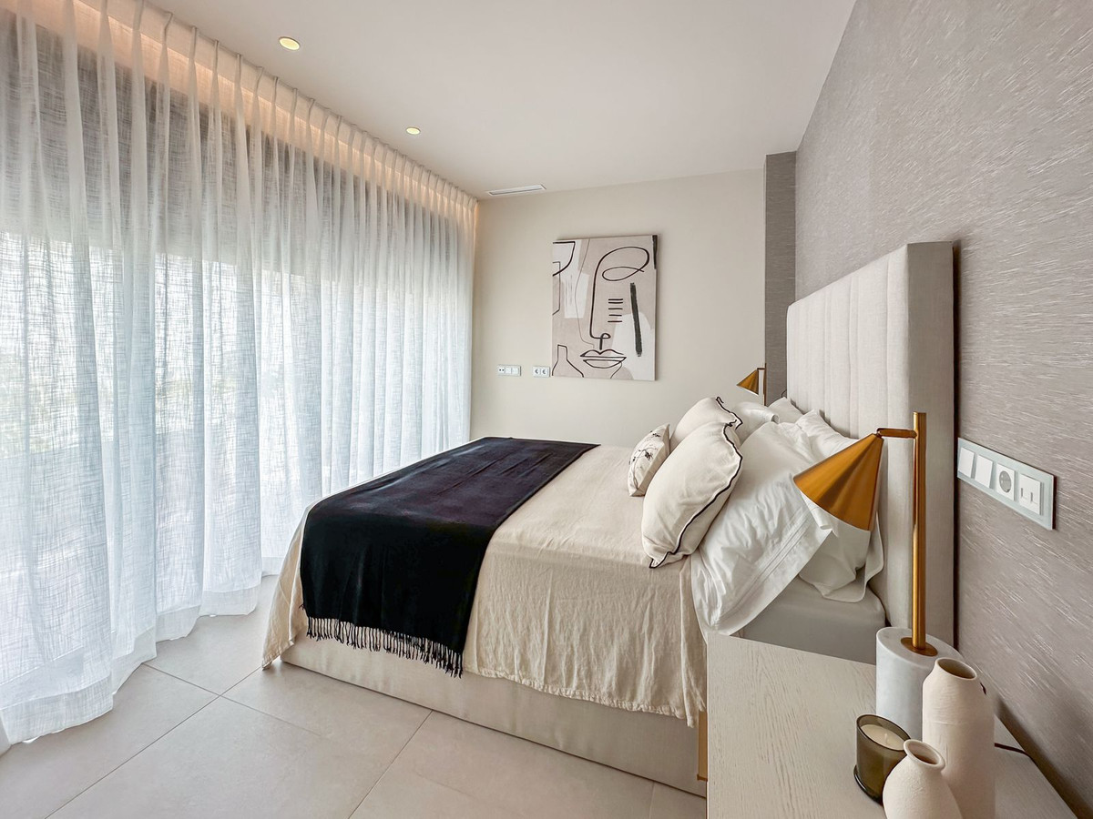 5 Bed Townhouse for sale in New Golden Mile Costa Del Sol, Málaga, Spain