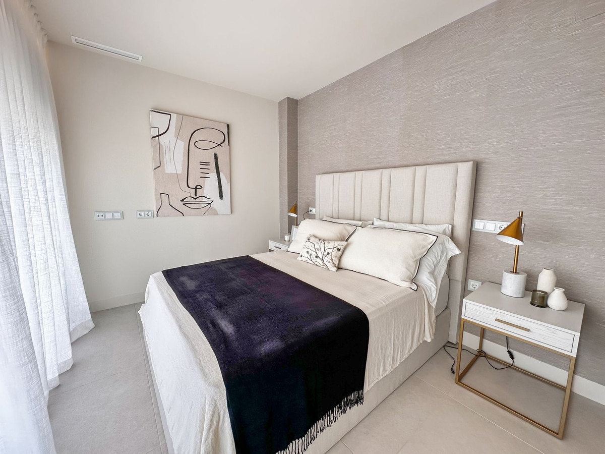 5 Bed Townhouse for sale in New Golden Mile Costa Del Sol, Málaga, Spain