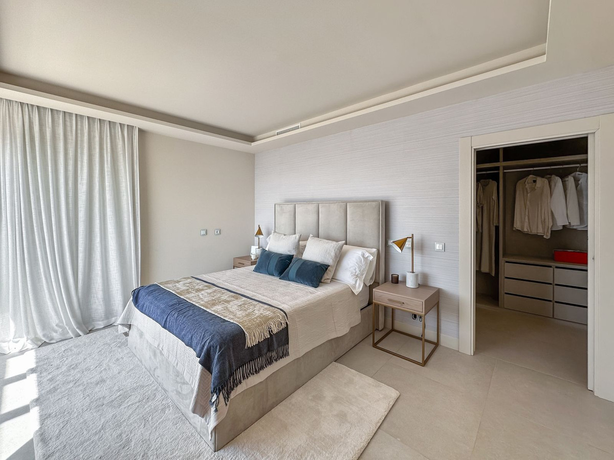 5 Bed Townhouse for sale in New Golden Mile Costa Del Sol, Málaga, Spain