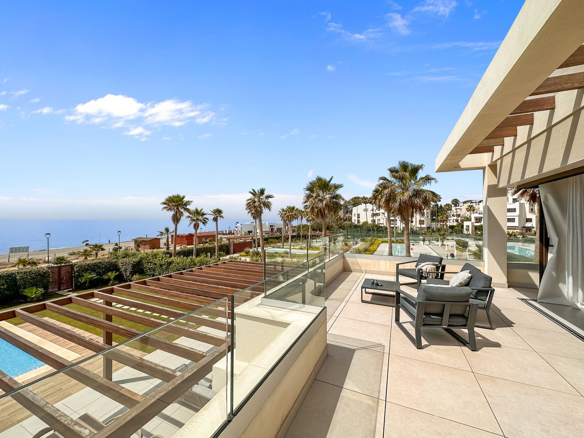 5 Bed Townhouse for sale in New Golden Mile Costa Del Sol, Málaga, Spain