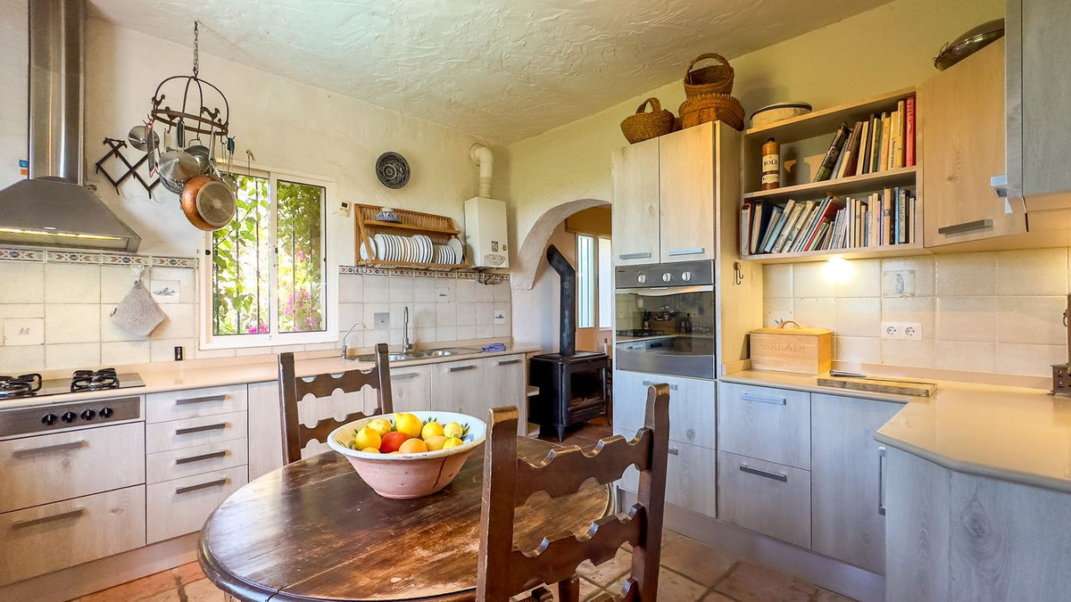 3 Bed Townhouse for sale in Alhaurín El Grande Costa Del Sol, Málaga, Spain
