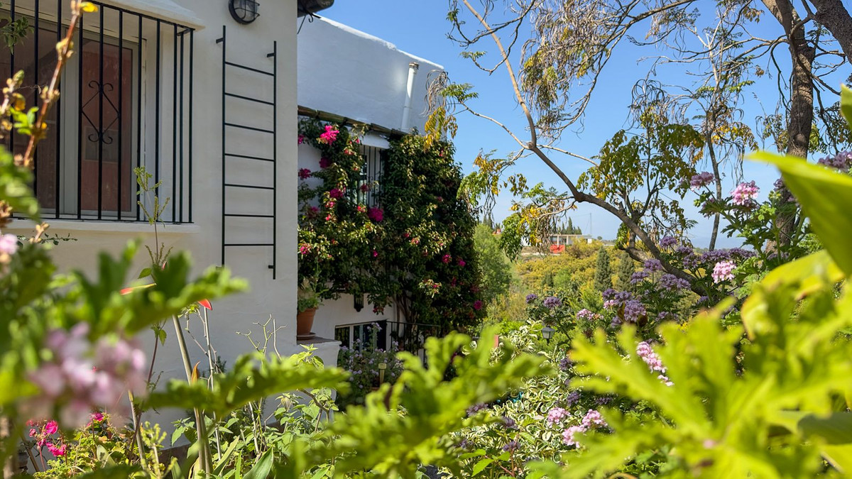 3 Bed Townhouse for sale in Alhaurín El Grande Costa Del Sol, Málaga, Spain