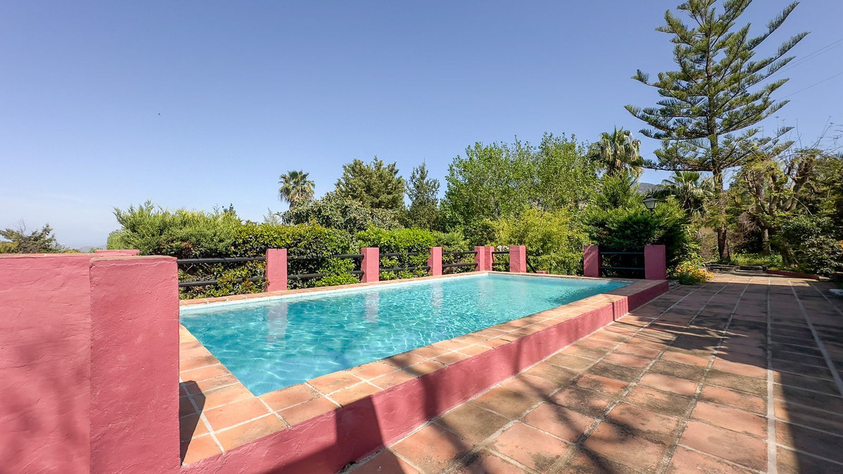 3 Bed Townhouse for sale in Alhaurín El Grande Costa Del Sol, Málaga, Spain