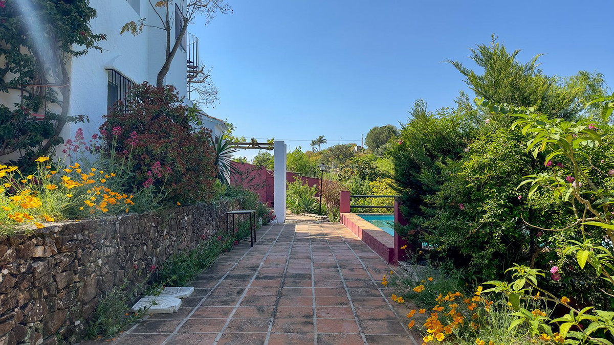 3 Bed Townhouse for sale in Alhaurín El Grande Costa Del Sol, Málaga, Spain