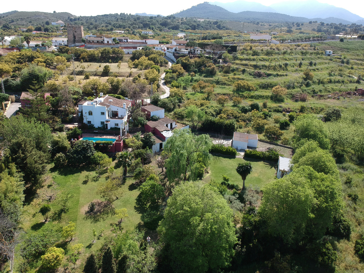 3 Bed Townhouse for sale in Alhaurín El Grande Costa Del Sol, Málaga, Spain
