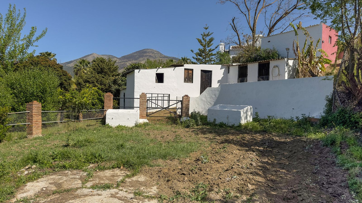 3 Bed Townhouse for sale in Alhaurín El Grande Costa Del Sol, Málaga, Spain