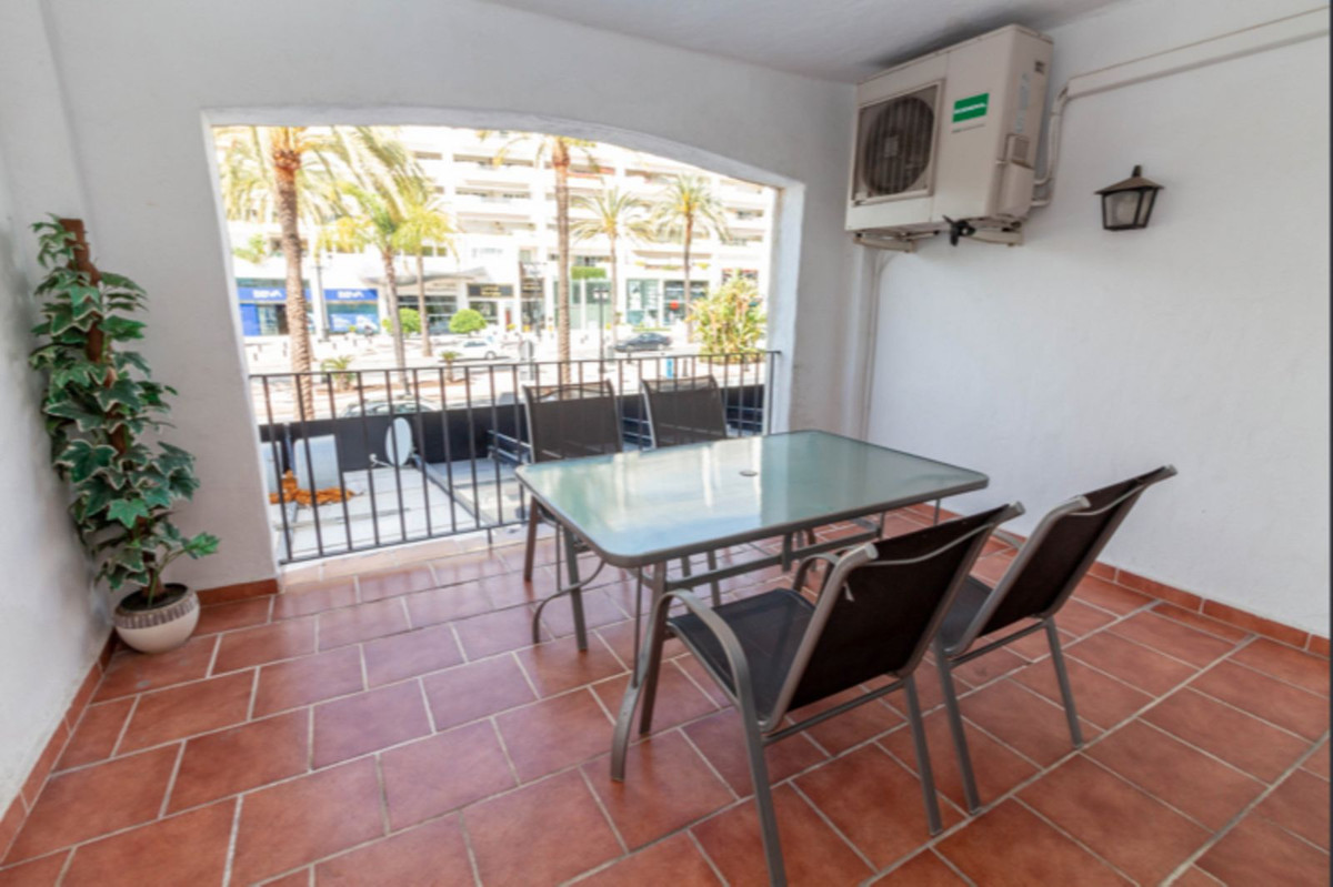 3 Bed Apartment for sale in Puerto Banús Costa Del Sol, Málaga, Spain