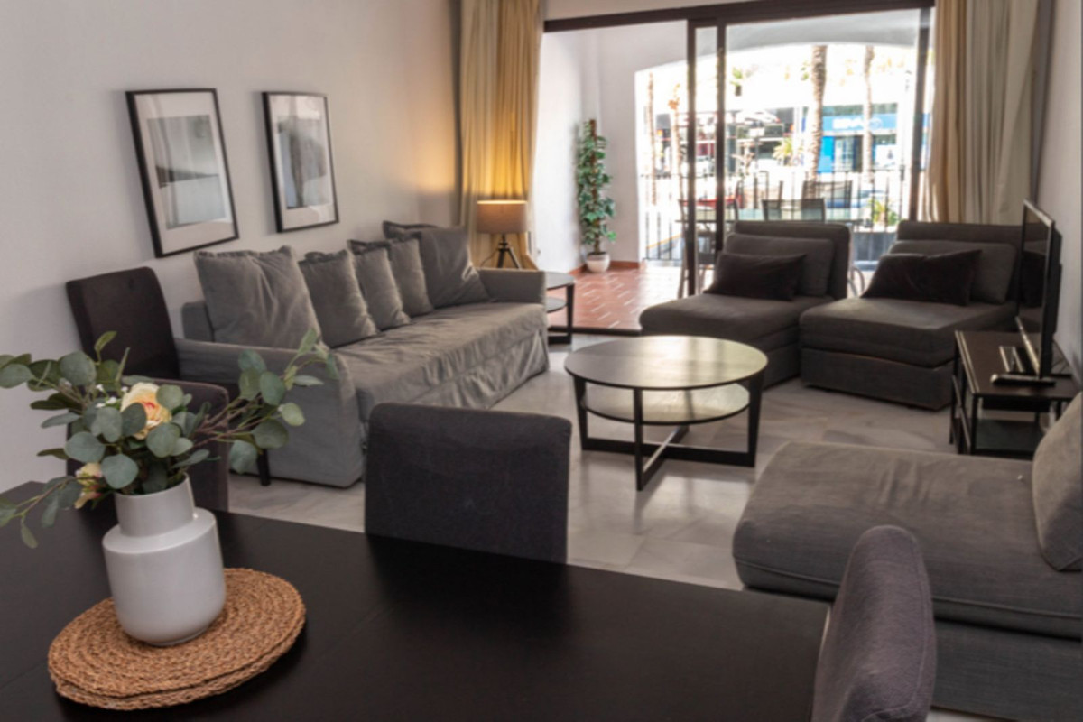 3 Bed Apartment for sale in Puerto Banús Costa Del Sol, Málaga, Spain