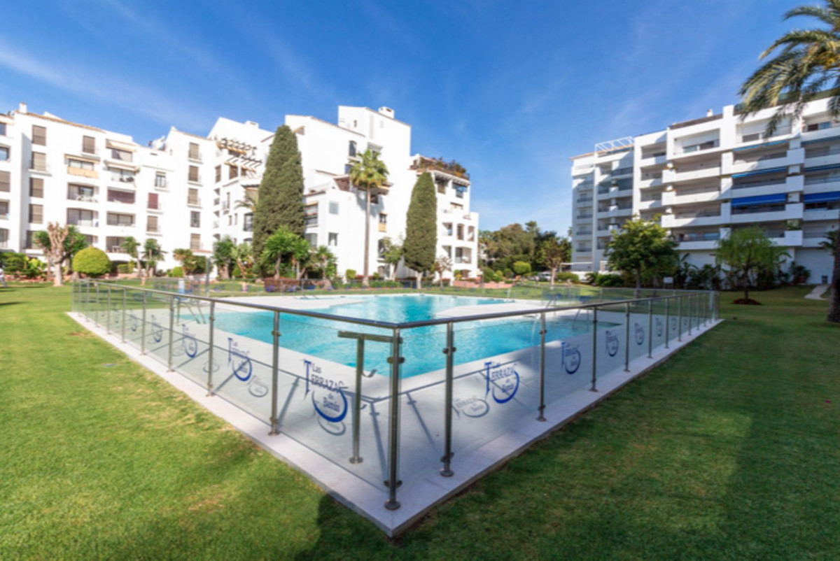 3 Bed Apartment for sale in Puerto Banús Costa Del Sol, Málaga, Spain