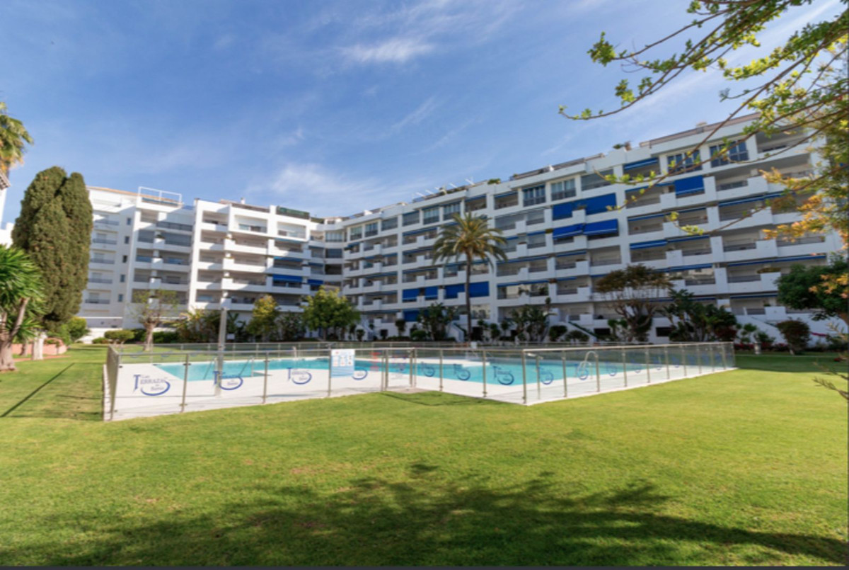3 Bed Apartment for sale in Puerto Banús Costa Del Sol, Málaga, Spain