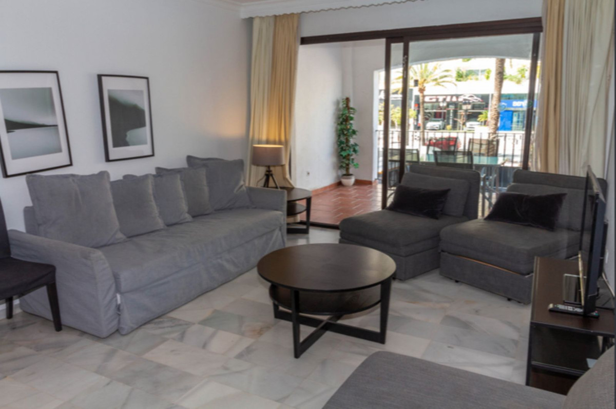 3 Bed Apartment for sale in Puerto Banús Costa Del Sol, Málaga, Spain