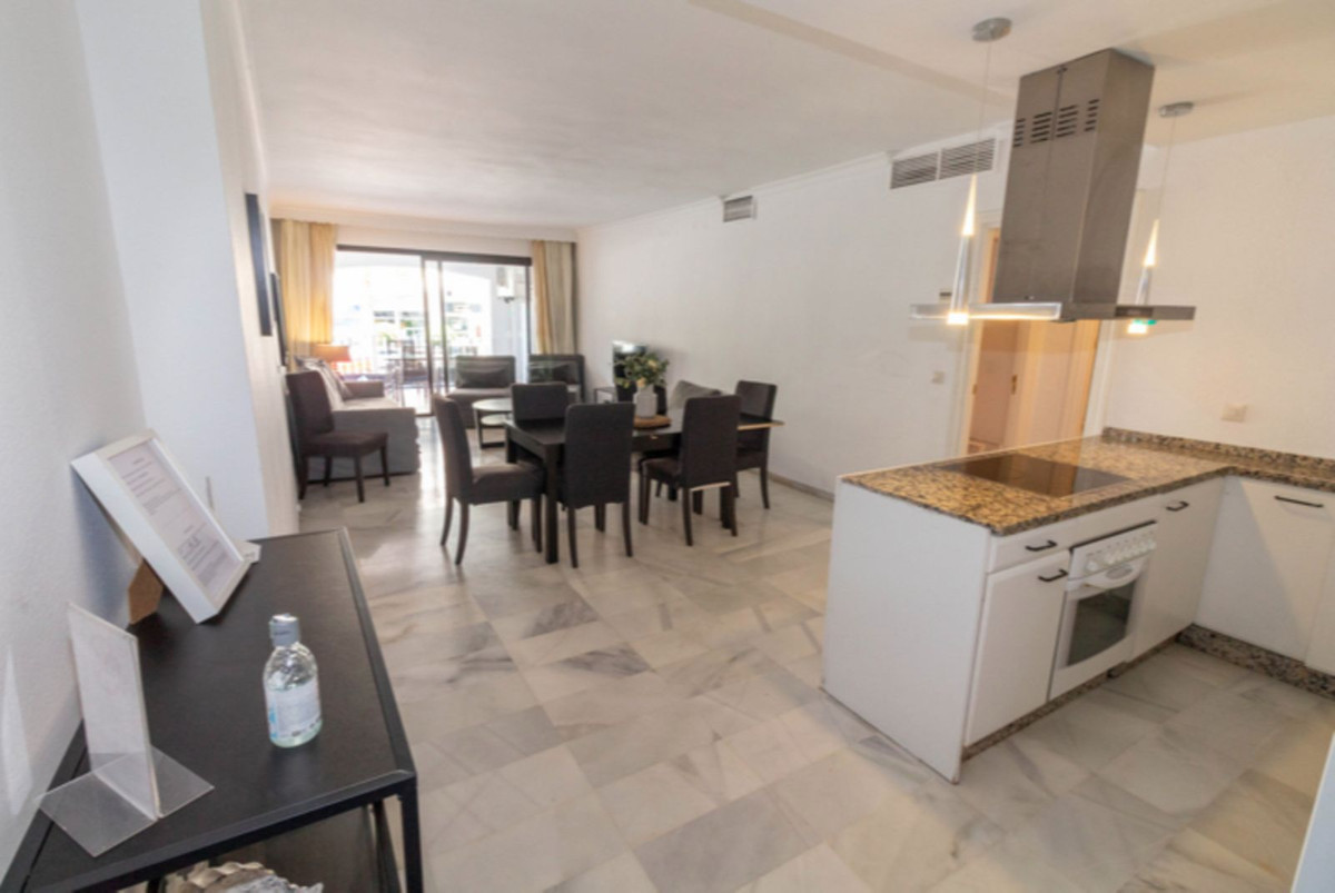 3 Bed Apartment for sale in Puerto Banús Costa Del Sol, Málaga, Spain