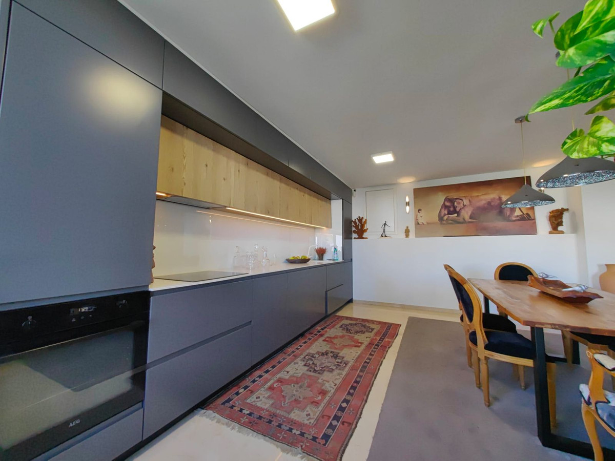 3 Bed Apartment for sale in Estepona Costa Del Sol, Málaga, Spain