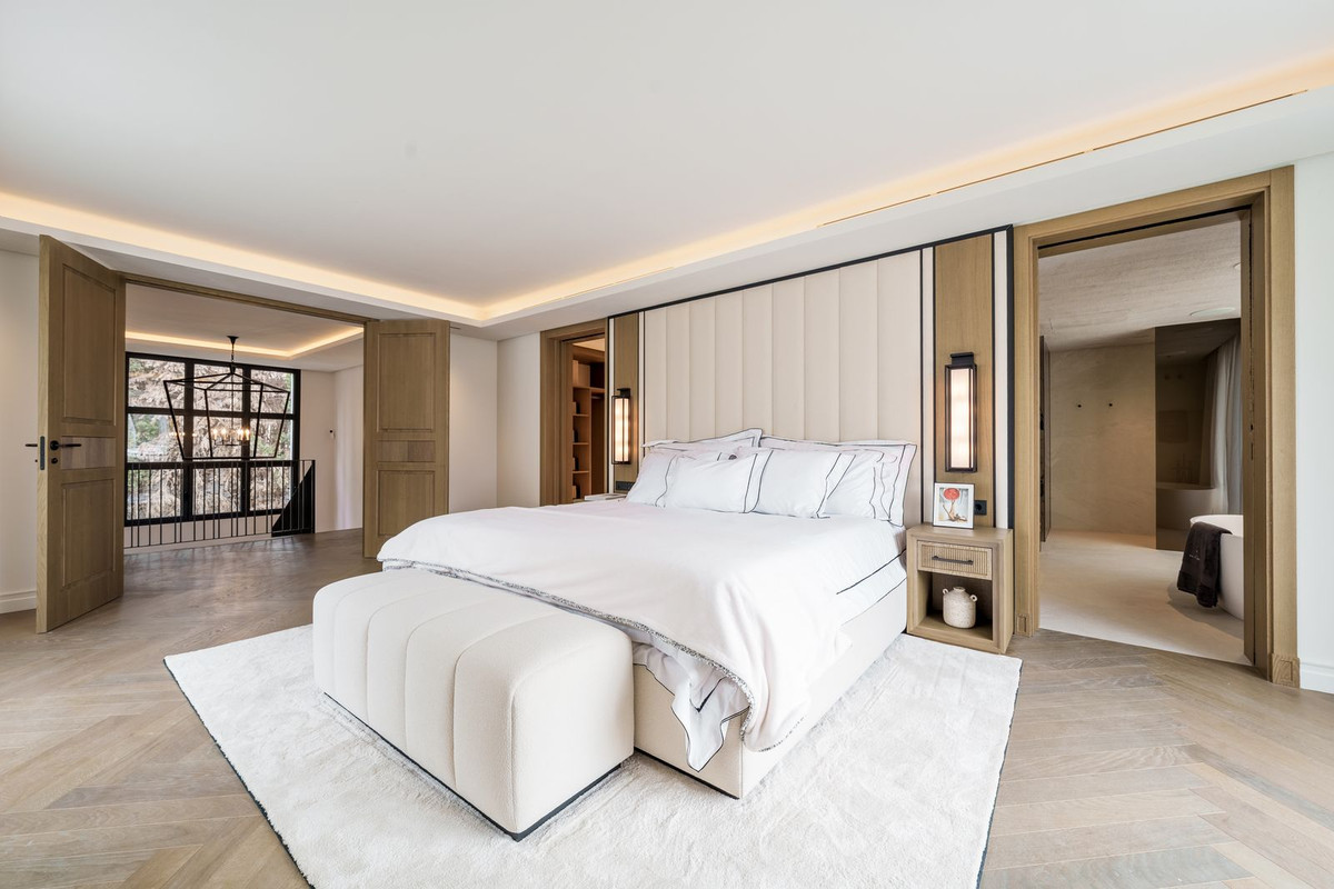 Se vende Villa - Chalet de 5 dormitorios en Costa Del Sol, Málaga, España
