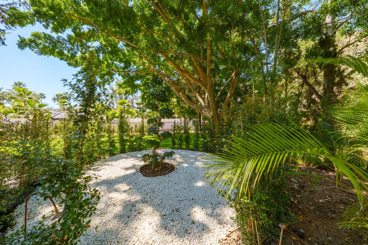 Se vende Villa - Chalet de 5 dormitorios en Costa Del Sol, Málaga, España