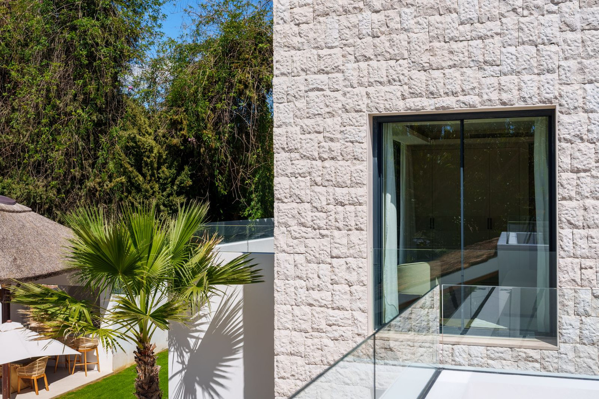Se vende Villa - Chalet de 5 dormitorios en Costa Del Sol, Málaga, España