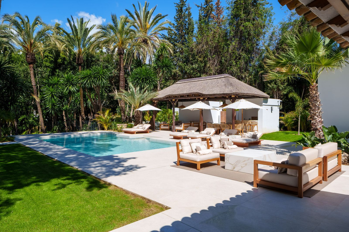 Se vende Villa - Chalet de 5 dormitorios en Costa Del Sol, Málaga, España