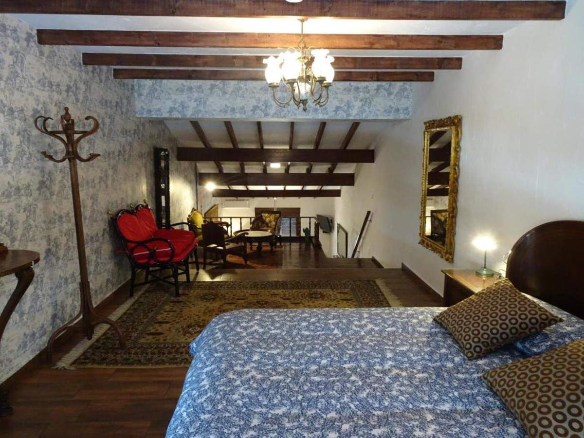 9 Bed Townhouse for sale in Cabo Roig Costa Blanca, Alicante, Spain