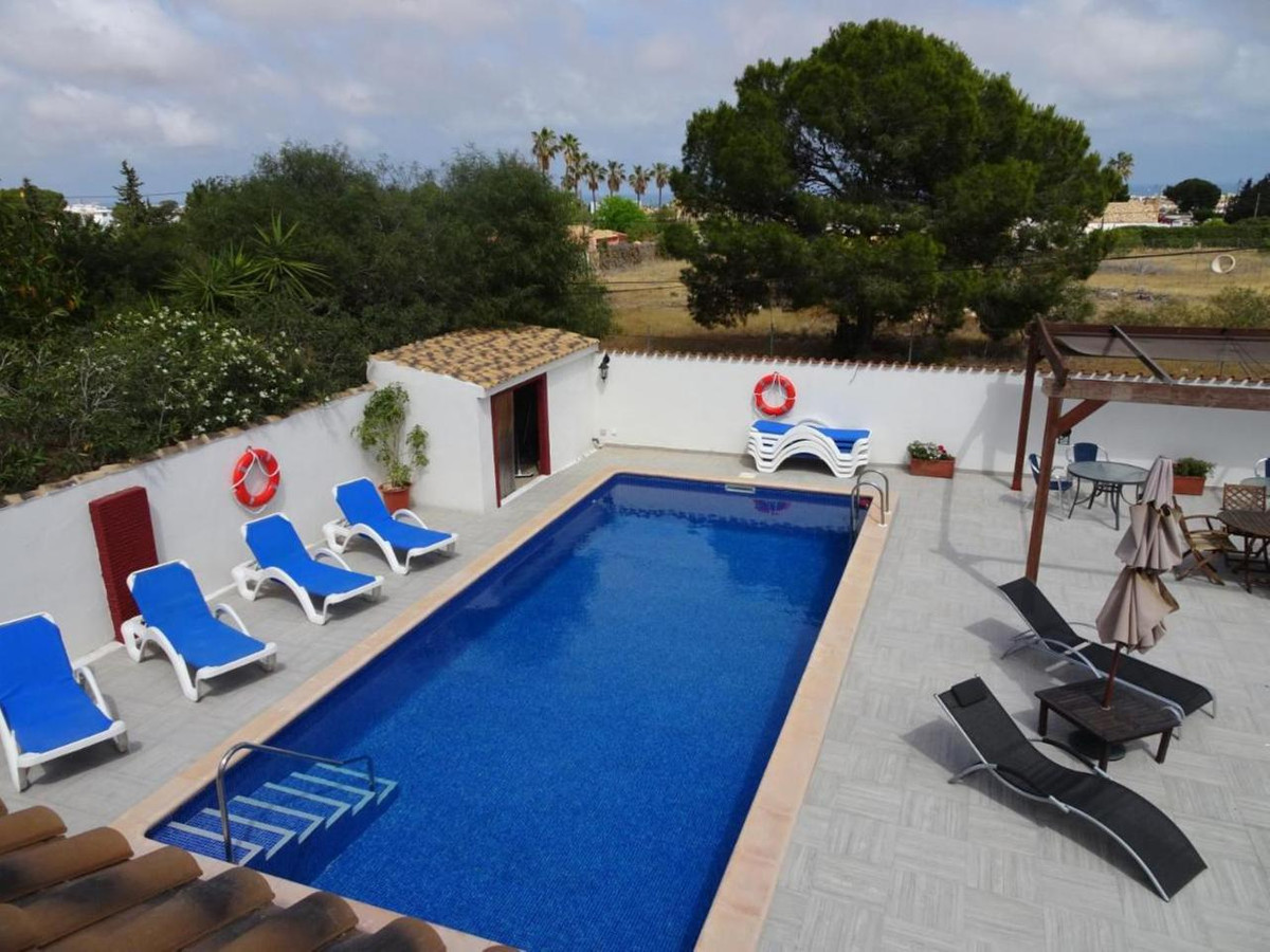 9 Bed Townhouse for sale in Cabo Roig Costa Blanca, Alicante, Spain