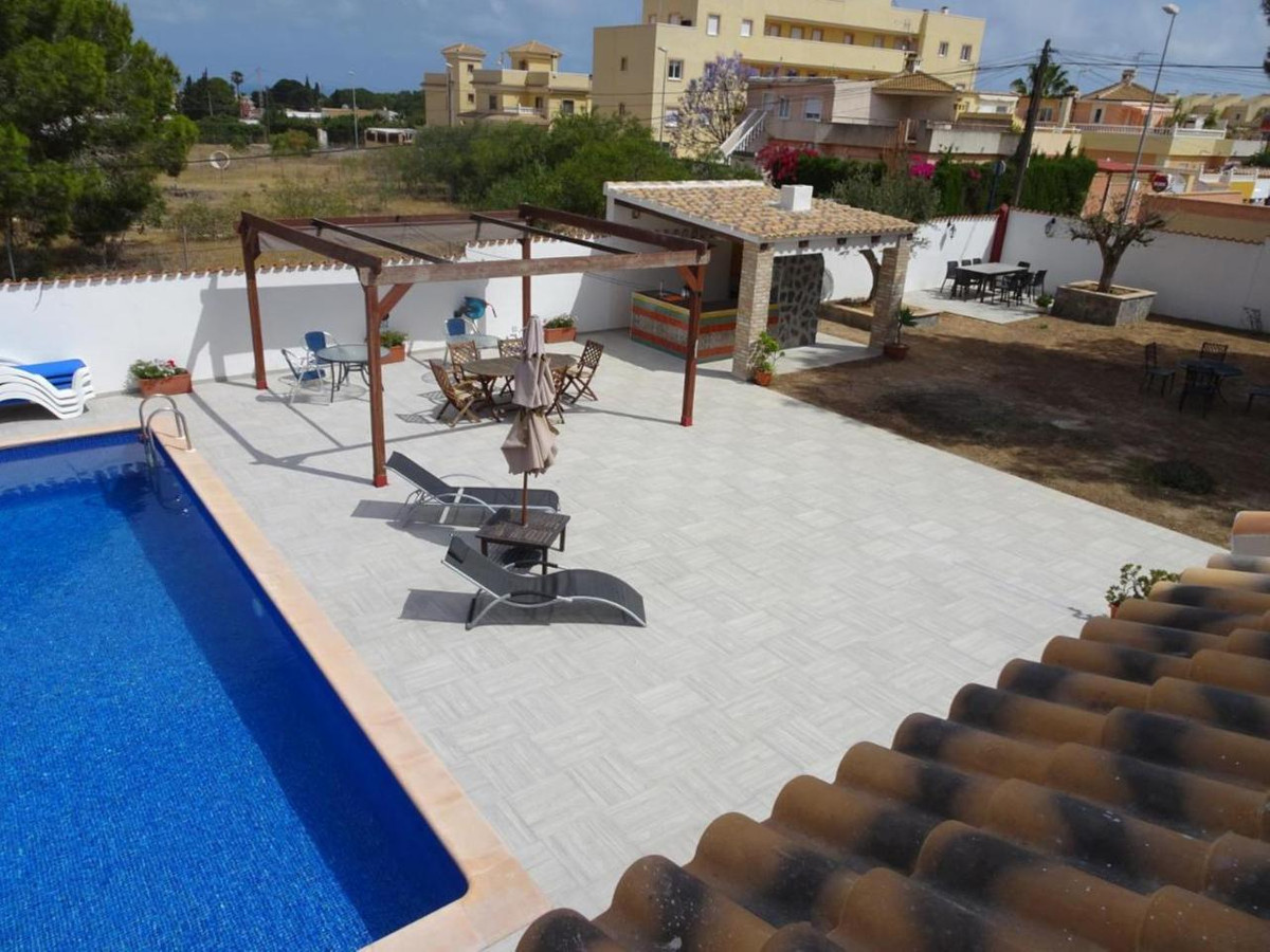9 Bed Townhouse for sale in Cabo Roig Costa Blanca, Alicante, Spain