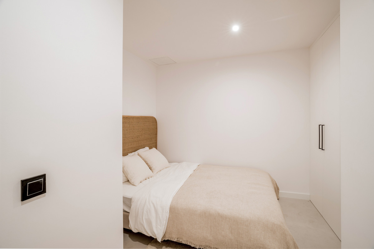3 Bed Apartment for sale in La Quinta Costa Del Sol, Málaga, Spain