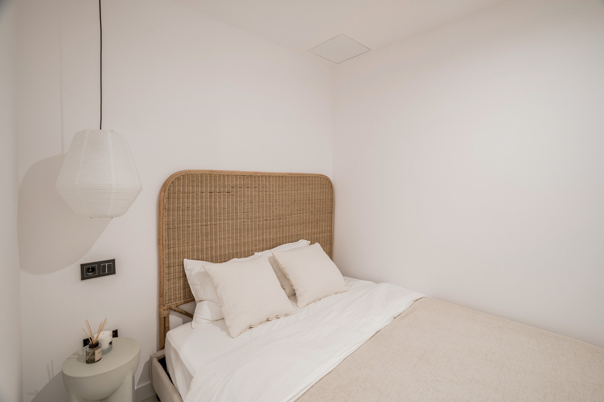 3 Bed Apartment for sale in La Quinta Costa Del Sol, Málaga, Spain