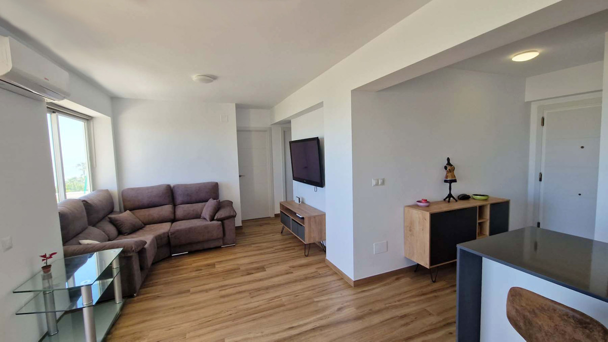 Se vende Apartamento Planta Media de 2 dormitorios en Costa Del Sol, Málaga, España