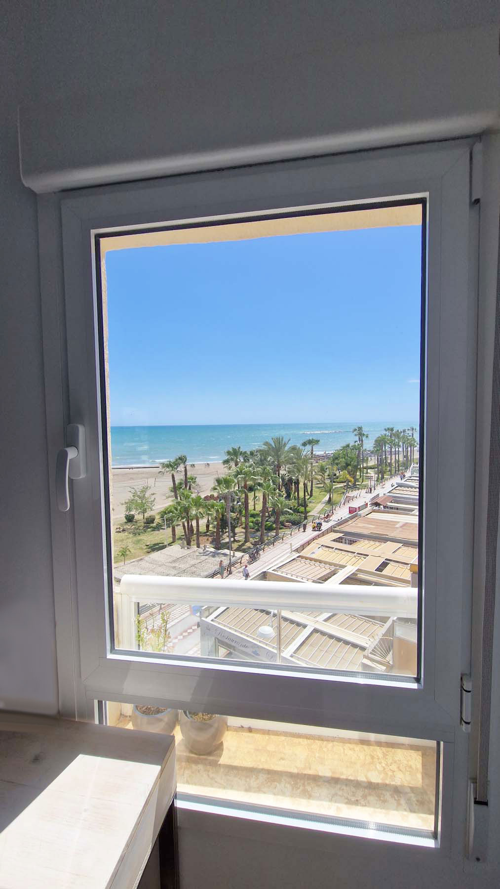 Se vende Apartamento Planta Media de 2 dormitorios en Costa Del Sol, Málaga, España