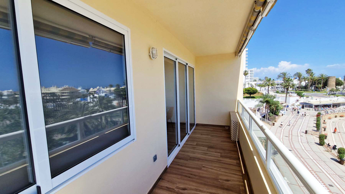 Se vende Apartamento Planta Media de 2 dormitorios en Costa Del Sol, Málaga, España