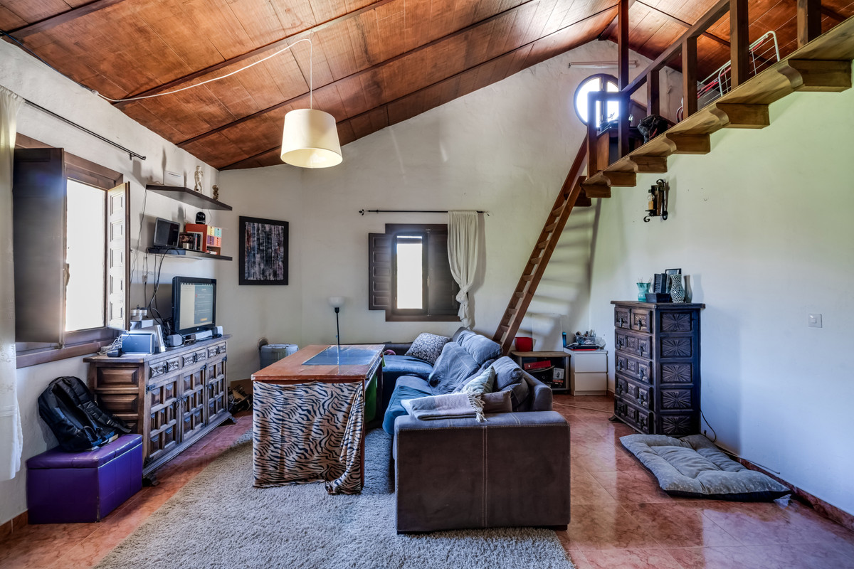 Se vende Finca - Cortijo de 8 dormitorios en Costa Del Sol, Málaga, España