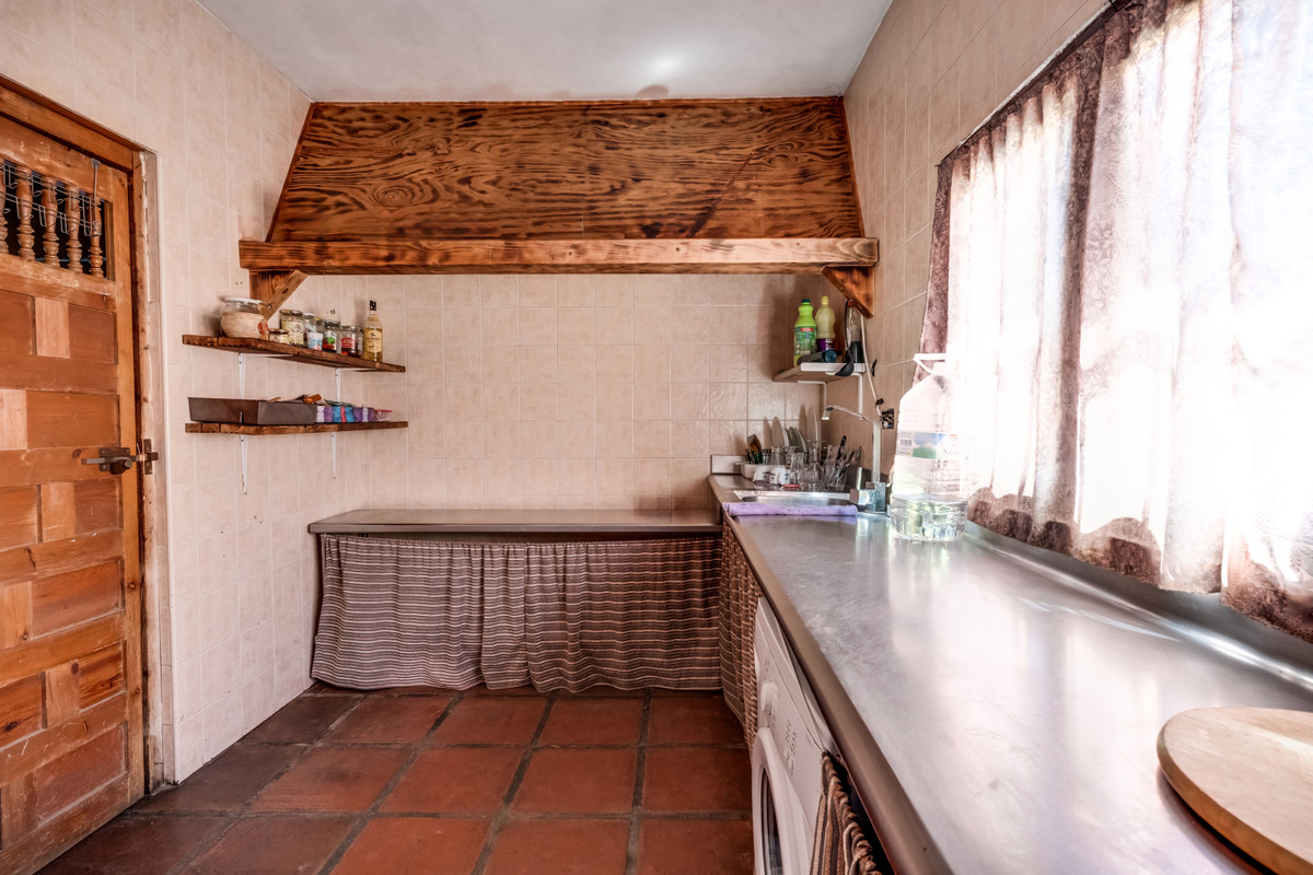 Se vende Finca - Cortijo de 8 dormitorios en Costa Del Sol, Málaga, España