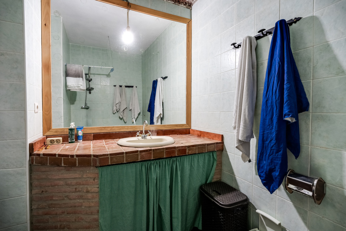 Se vende Finca - Cortijo de 8 dormitorios en Costa Del Sol, Málaga, España