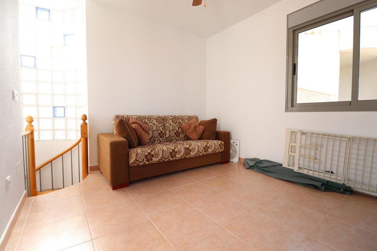 3 Bed Apartment for sale in Guardamar Del Segura Costa Blanca, Alicante, Spain
