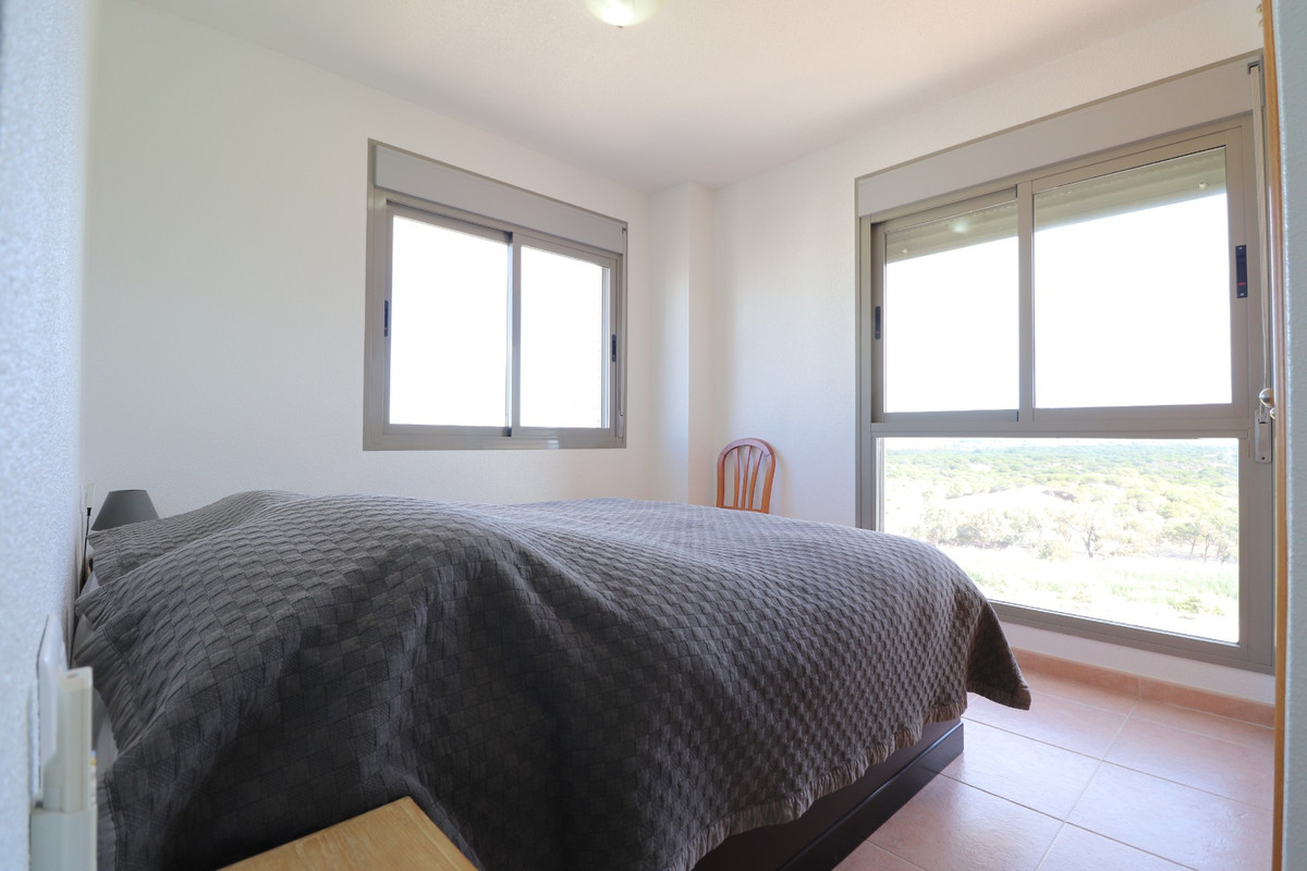3 Bed Apartment for sale in Guardamar Del Segura Costa Blanca, Alicante, Spain