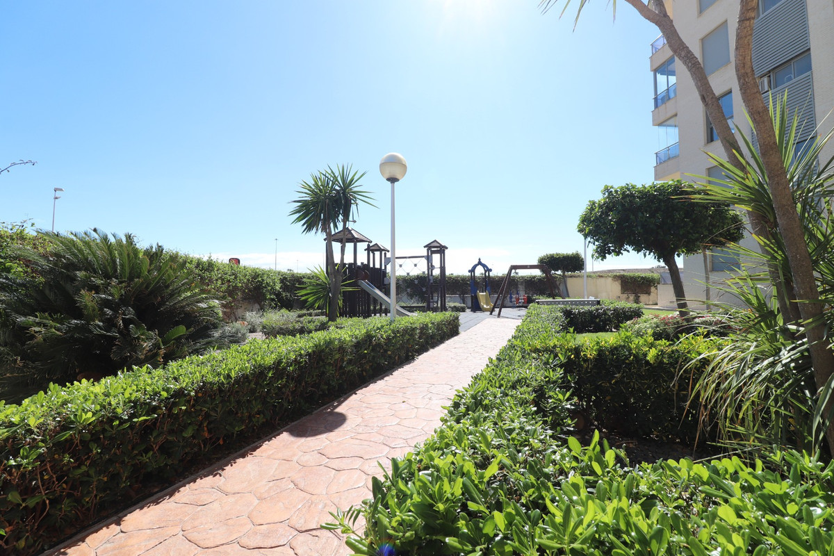 3 Bed Apartment for sale in Guardamar Del Segura Costa Blanca, Alicante, Spain