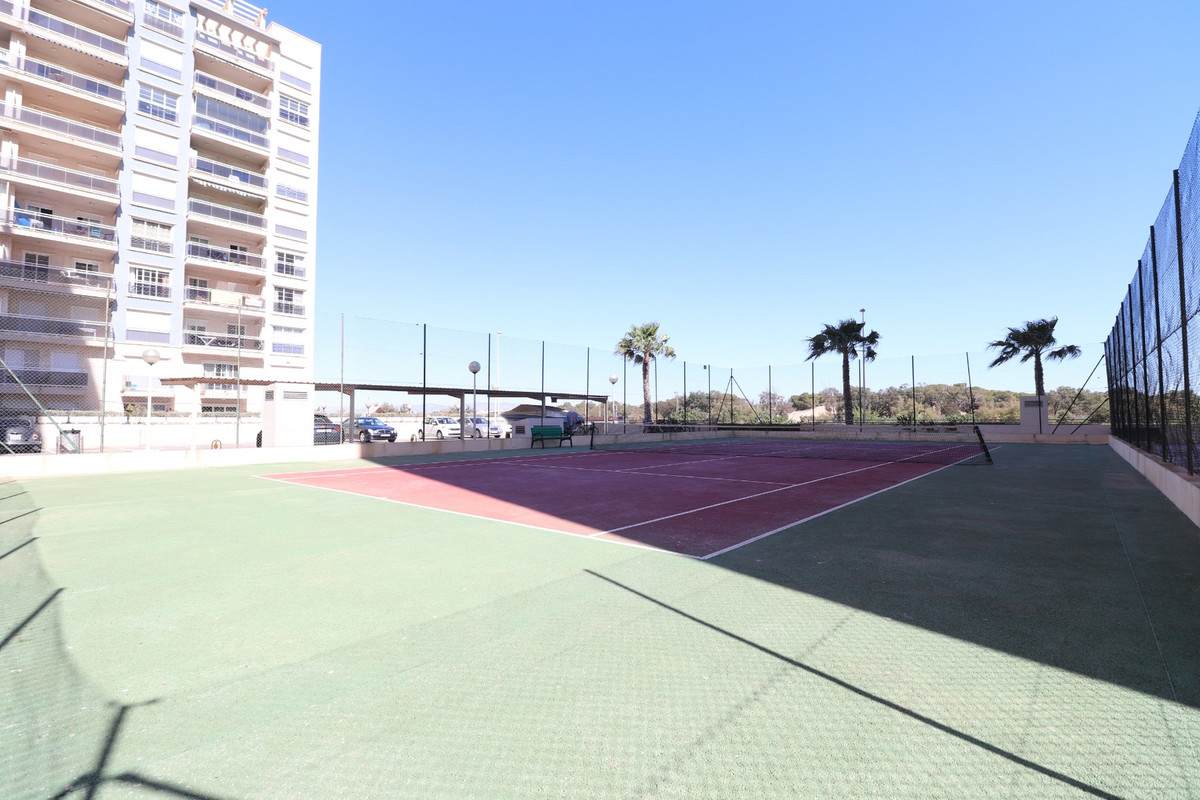 3 Bed Apartment for sale in Guardamar Del Segura Costa Blanca, Alicante, Spain