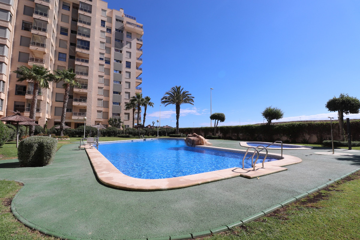 3 Bed Apartment for sale in Guardamar Del Segura Costa Blanca, Alicante, Spain